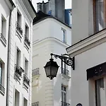 Latin Quarter - Saint Michel Unit 004